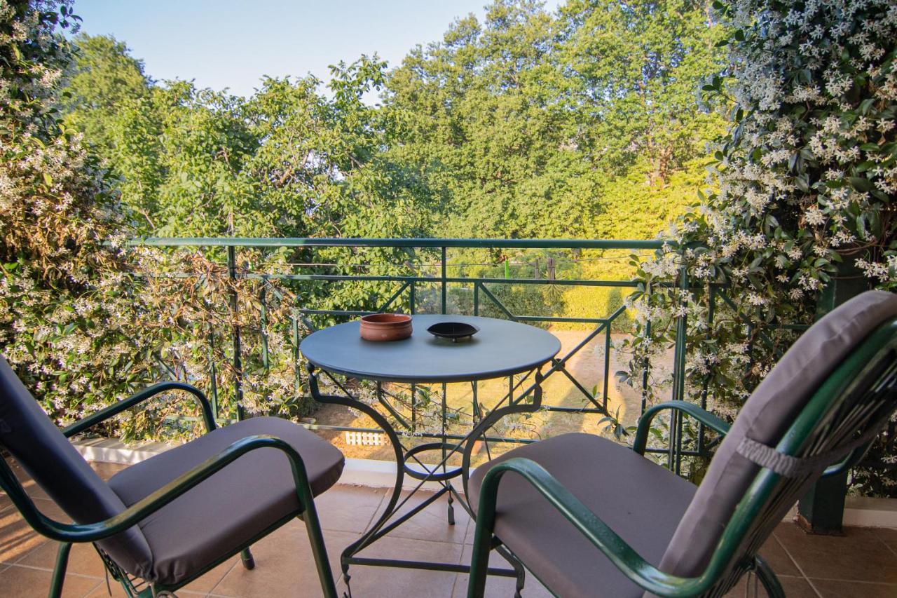 קמנה וורלה Tsertos Apartments מראה חיצוני תמונה