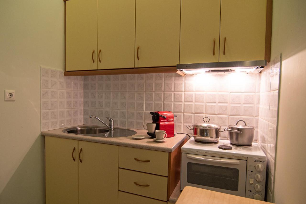 קמנה וורלה Tsertos Apartments מראה חיצוני תמונה