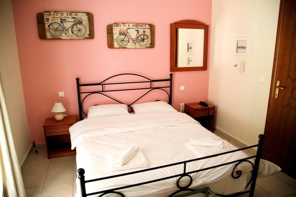 קמנה וורלה Tsertos Apartments מראה חיצוני תמונה